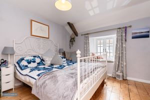 Bedroom- click for photo gallery